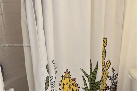 Condominio en alquiler en Aventura, Florida, 2 dormitorios, 122.26 m2 № 2038406 - foto 26