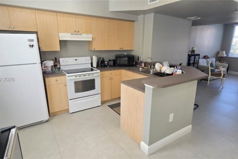 Condominio en alquiler en Aventura, Florida, 2 dormitorios, 122.26 m2 № 2038406 - foto 12