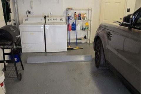 Condominio en alquiler en Aventura, Florida, 2 dormitorios, 122.26 m2 № 2038406 - foto 30