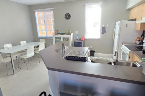 Condominio en alquiler en Aventura, Florida, 2 dormitorios, 122.26 m2 № 2038406 - foto 4