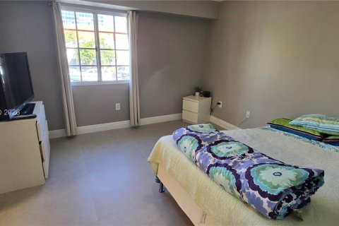 Condominio en alquiler en Aventura, Florida, 2 dormitorios, 122.26 m2 № 2038406 - foto 17