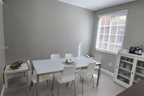 Condominio en alquiler en Aventura, Florida, 2 dormitorios, 122.26 m2 № 2038406 - foto 7