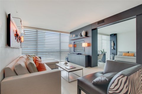 Купить кондоминиум в Майами-Бич, Флорида 2 спальни, 102.47м2, № 2055575 - фото 3