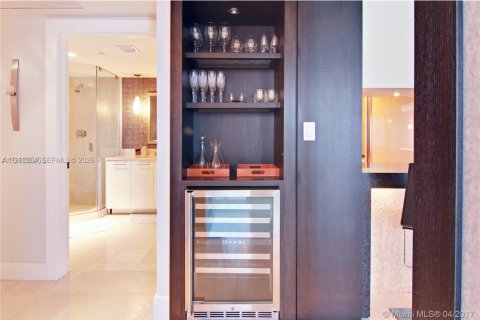 Купить кондоминиум в Майами-Бич, Флорида 2 спальни, 102.47м2, № 2055575 - фото 9