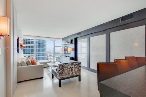 Купить кондоминиум в Майами-Бич, Флорида 2 спальни, 102.47м2, № 2055575 - фото 22