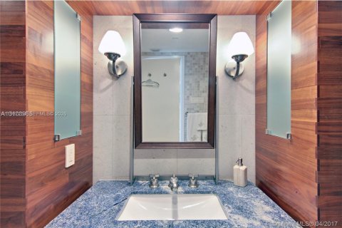 Купить кондоминиум в Майами-Бич, Флорида 2 спальни, 102.47м2, № 2055575 - фото 27