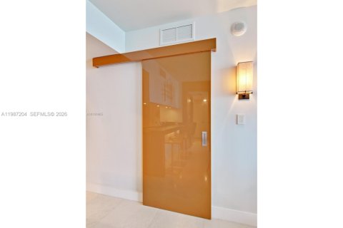 Купить кондоминиум в Майами-Бич, Флорида 2 спальни, 102.47м2, № 2055575 - фото 21