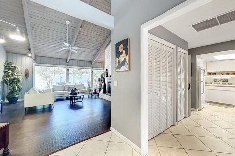 Touwnhouse à vendre à Longwood, Floride: 3 chambres, 177.81 m2 № 2121349 - photo 2