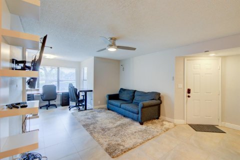 Condo in Davie, Florida, 1 bedroom  № 2191545 - photo 4