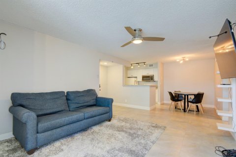 Condo in Davie, Florida, 1 bedroom  № 2191545 - photo 8
