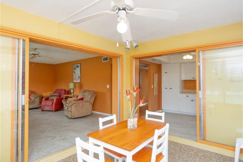 Villa ou maison à vendre à Sarasota, Floride: 2 chambres, 98.01 m2 № 2236136 - photo 28