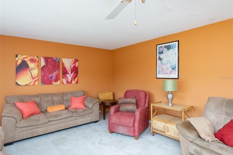 Villa ou maison à vendre à Sarasota, Floride: 2 chambres, 98.01 m2 № 2236136 - photo 6