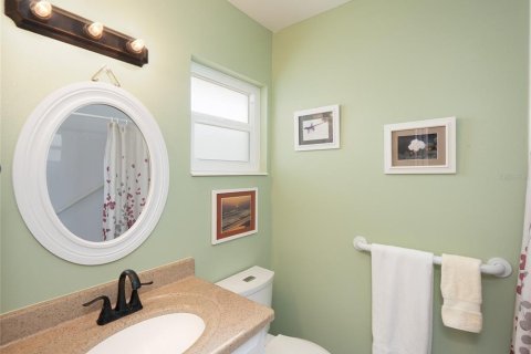 Villa ou maison à vendre à Sarasota, Floride: 2 chambres, 98.01 m2 № 2236136 - photo 18