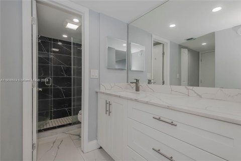 Condo in Aventura, Florida, 1 bedroom  № 2059706 - photo 8