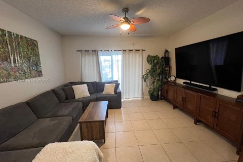 Condo in Aventura, Florida, 1 bedroom  № 2059706 - photo 24