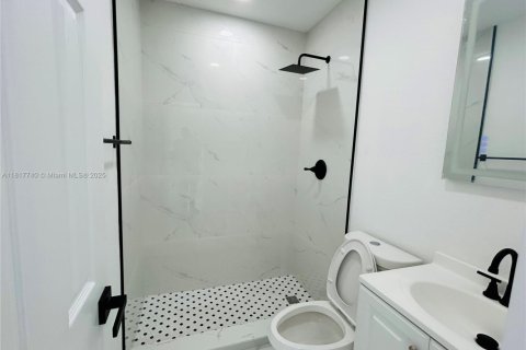 Casa en venta en Miami, Florida, 3 dormitorios, 101.08 m2 № 1774191 - foto 11