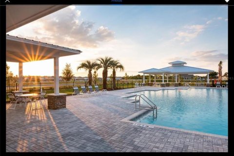 Villa ou maison à louer à Land O' Lakes, Floride: 3 chambres, 142.33 m2 № 2383540 - photo 10