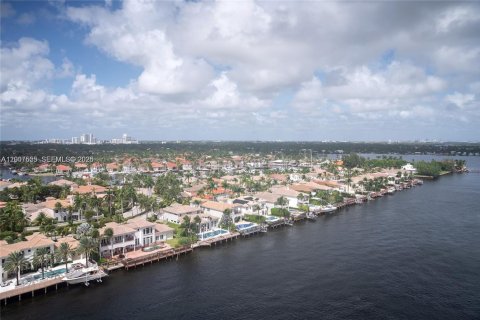 Condominio en venta en Hollywood, Florida, 1 dormitorio, 77.29 m2 № 2186271 - foto 13