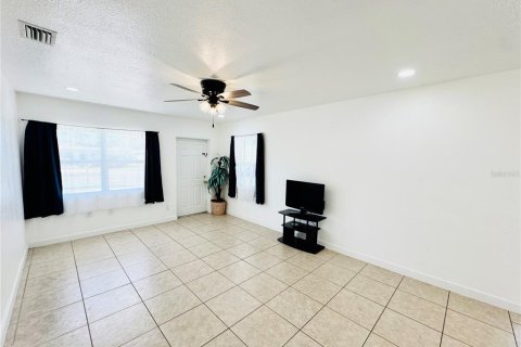 House in Bradenton, Florida 2 bedrooms, 81.94 sq.m. № 1870855 - photo 8