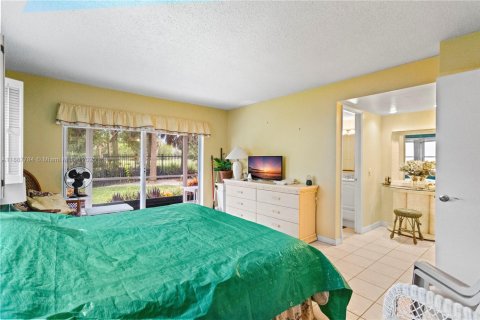 Condominio en venta en Hollywood, Florida, 2 dormitorios, 92.16 m2 № 1942020 - foto 24