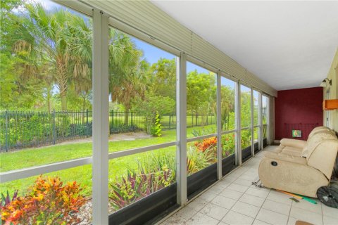 Condominio en venta en Hollywood, Florida, 2 dormitorios, 92.16 m2 № 1942020 - foto 2