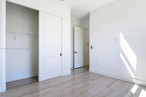 Villa ou maison à vendre à Lehigh Acres, Floride: 3 chambres, 149.94 m2 № 1931425 - photo 29