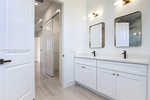 Villa ou maison à vendre à Lehigh Acres, Floride: 3 chambres, 149.94 m2 № 1931425 - photo 26