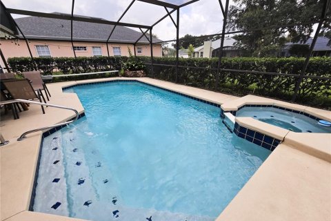 House in Leesburg, Florida 3 bedrooms, 176.05 sq.m. № 2218131 - photo 5