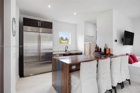 Купить виллу или дом в Хомстед, Флорида 5 спален, 334.82м2, № 2005866 - фото 14