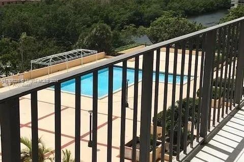 Condominio en venta en Sunny Isles Beach, Florida, 3 dormitorios, 151.24 m2 № 1976187 - foto 11