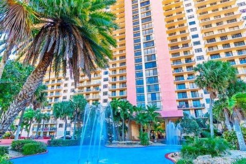 Condominio en venta en Sunny Isles Beach, Florida, 3 dormitorios, 151.24 m2 № 1976187 - foto 13