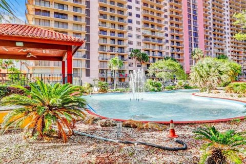 Condominio en venta en Sunny Isles Beach, Florida, 3 dormitorios, 151.24 m2 № 1976187 - foto 14