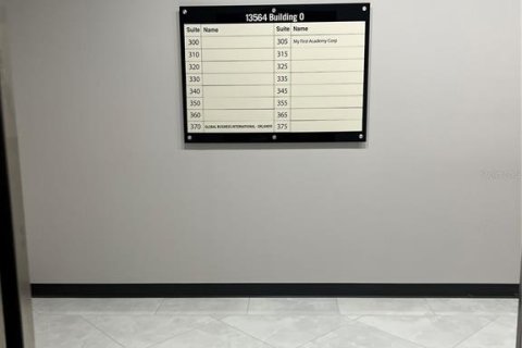 Immobilier commercial à louer à Orlando, Floride: 71.35 m2 № 1640507 - photo 5