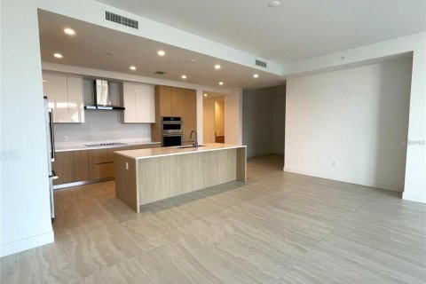 Condo in Sarasota, Florida, 2 bedrooms  № 2200809 - photo 15