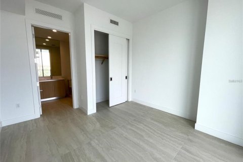 Condo in Sarasota, Florida, 2 bedrooms  № 2200809 - photo 19