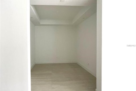 Condo in Sarasota, Florida, 2 bedrooms  № 2200809 - photo 25