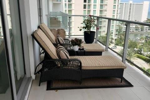 Condo in Sarasota, Florida, 2 bedrooms  № 2200809 - photo 26