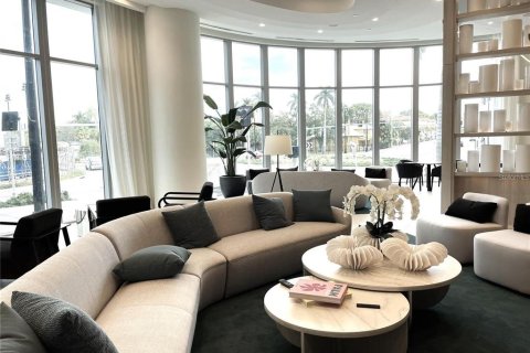 Condo in Sarasota, Florida, 2 bedrooms  № 2200809 - photo 8