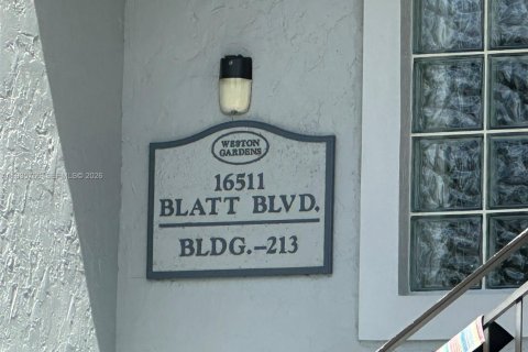 Condo in Weston, Florida, 2 bedrooms  № 2048475 - photo 3