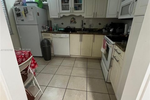 Condo in Weston, Florida, 2 bedrooms  № 2048475 - photo 6
