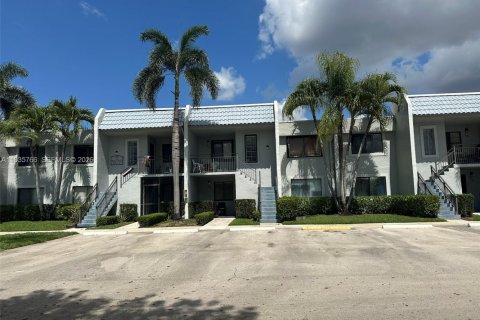 Condo in Weston, Florida, 2 bedrooms  № 2048475