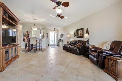 House in Wimauma, Florida 3 bedrooms, 141.12 sq.m. № 2378142 - photo 7