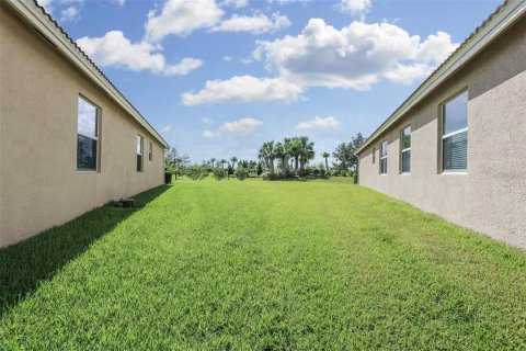 House in Wimauma, Florida 3 bedrooms, 141.12 sq.m. № 2378142 - photo 22