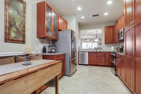 House in Wimauma, Florida 3 bedrooms, 141.12 sq.m. № 2378142 - photo 12