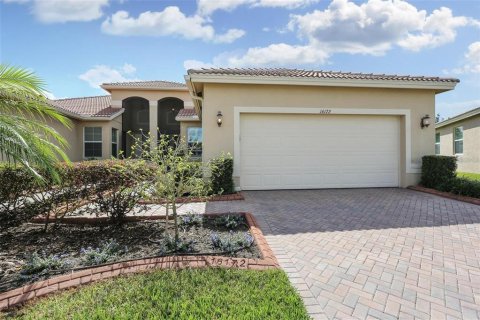 House in Wimauma, Florida 3 bedrooms, 141.12 sq.m. № 2378142