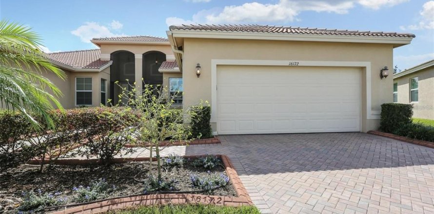 House in Wimauma, Florida 3 bedrooms, 141.12 sq.m. № 2378142