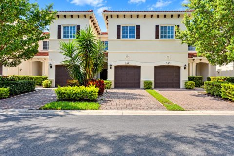 Touwnhouse à Deerfield Beach, Floride 3 chambres, 146.04 m2 № 2417244