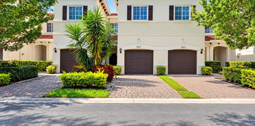 Touwnhouse à Deerfield Beach, Floride 3 chambres, 146.04 m2 № 2417244