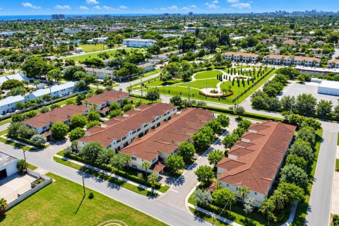 Touwnhouse à louer à Deerfield Beach, Floride: 3 chambres, 146.04 m2 № 2417244 - photo 5