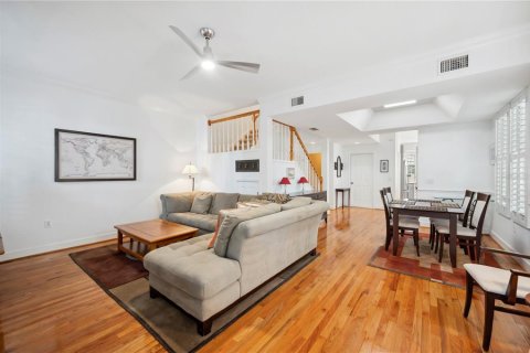 Condominio en venta en Tampa, Florida, 3 dormitorios, 162.95 m2 № 1557724 - foto 11